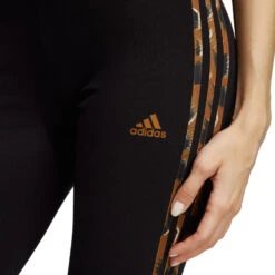 Adidas Essentials 3-Stripes Animal Print Dames Legging -Adidas Winkel adidas essentials 3 stripes animal print dames legging 4