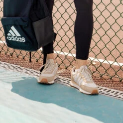 ADIDAS DAMESSNEAKERS RUN 60s 3.0 BEIGE -Adidas Winkel damessneakers run 60s 30 beige 7