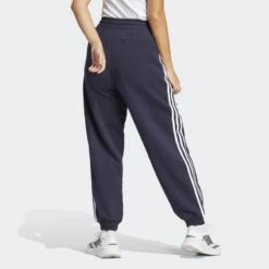 ADIDAS Essentials 3-Stripes French Terry Loose-Fit Broek 9 ADIDAS Essentials 3-Stripes French Terry Loose-Fit Broek -Adidas Winkel essentials 3 stripes french terry loose fit broek 2