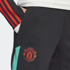 ADIDAS Manchester United Tiro 23 Training Broek -Adidas Winkel manchester united tiro 23 training broek 3