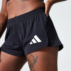 ADIDAS Short Voor Cardiofitness Dames Zwart 10 ADIDAS Short Voor Cardiofitness Dames Zwart -Adidas Winkel short voor cardiofitness dames zwart 3
