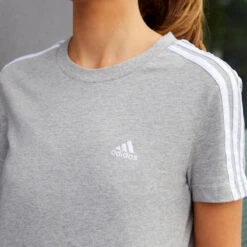 ADIDAS T-SHIRT VOOR FITNESS EN SOFT TRAINING VOOR DAMES GRIJS -Adidas Winkel t shirt voor fitness en soft training voor dames grijs 8