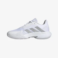ADIDAS Tennisschoenen Voor Dames Courtjam Control Gravel Wit/zilver -Adidas Winkel tennisschoenen voor dames courtjam control gravel witzilver 1