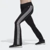 ADIDAS Training Essentials Flared Legging 1 ADIDAS Training Essentials Flared Legging -Adidas Winkel training essentials flared legging
